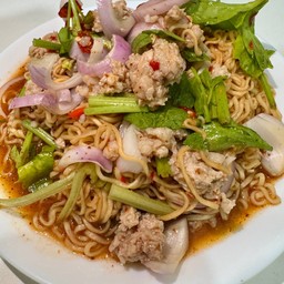 ยำมาม่าควบแน่น