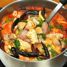 ต้มยำไก่ Tom Yum Chicken หม้อไฟ