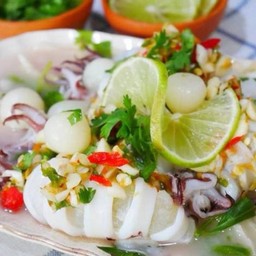 หมึกไข่นึ่งมะนาว