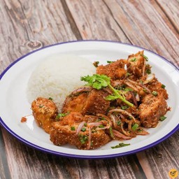 ข้าวยำไก่แซ่บ