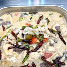 ต้มข่าไก่