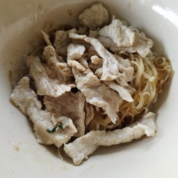 เล็กแห้งหมูหมักพิเศษไม่ผัก