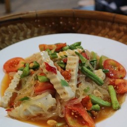 ตำไทยเส้นเล็กยอ