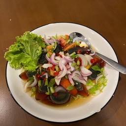 ยำไข่เยี่ยวม้า