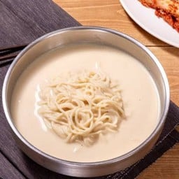콩국수Kongkooksu(Vegetarian friendly)
