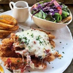 สเต็กไก่พาร์มิจาน่า