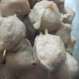 ลูกชิ้นเนื้อ 3ไม้