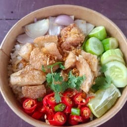 ข้าวกากหมูคั่วพริกเกลือ เมืองปทุม