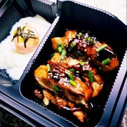 ไหม ป่ะ วะ Delivery เดอะคัลเลอร์
