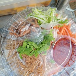ยำปลาดุกฟู