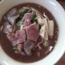 ก๋วยเตี๋ยวหมู ธรรมดา