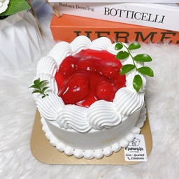 1/2P-เค้กสตอเบอร์รี่นมสด ขนาดครึ่งปอนด์