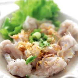 เกี๊ยวปลาลวกจิ้ม