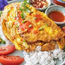 ข้าวไข่เจียวทรงเครื่อง