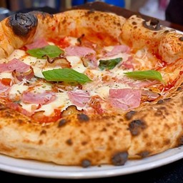 Pizza Ham e Pancetta พิซซ่าแฮมและอิตาเลียนสโมคเบคอน Size M