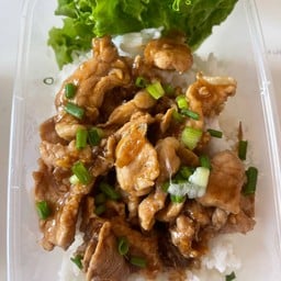 ร้านข้าว(หอมฉลุย)