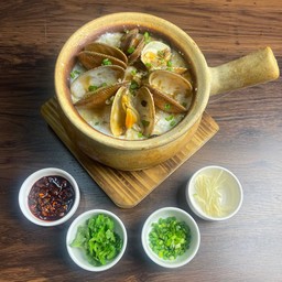 โจ๊กหม้อดินหอยลาย