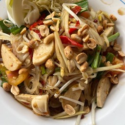 ตำเส้นเล็ก(หมูยอ)