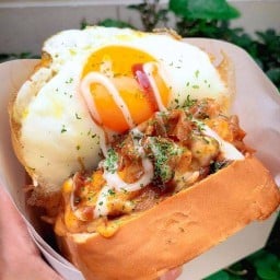 Egg Drop Double B Sandwich. สุขาภิบาล 5 ซอย 60