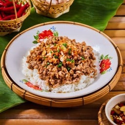 ข้าวราดเมนูคั่ว