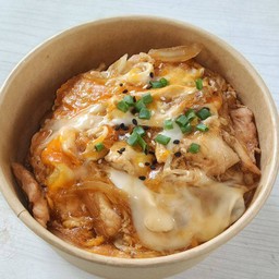 โอยาโกะด้ง (ข้าวหน้าไก่ใข่)