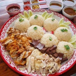 ข้าวมันไก่มหาเทพ สูตรไหหลำ วัดตาลล้อม