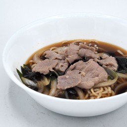 ราเมงซุปดำเนื้อนุ่ม