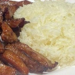ข้าวเหนียวหมูแดดเดียวทอด