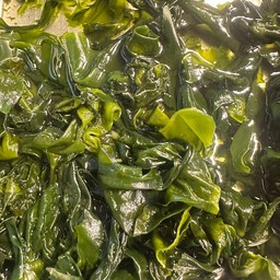 สาหร่ายวากะเมะ