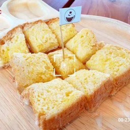 ปังปิ้งเนยนม