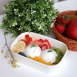 กรีกพาราไดซ์ (กรีก120กรัมพร้อมผลไม้แน่นๆ 150กรัม)