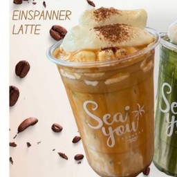 Einspanner Latte (ไอนสแปนเนอร์ ลาเต้)