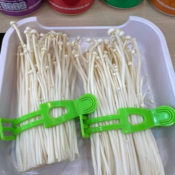 เห็ดเข็มทอง