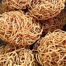 เพิ่มหมี่กรอบ 1 ก้อน