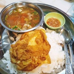 ร้านซุปโต๊ะแช(ราม 53) ร้านซุปโต๊ะแช ราม 53 (เนื้อ,เครื่องใน,หางวัว,กระดูก)