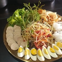 ตำถาด โครตอร่อย (ทานได้ 3-4 คน)