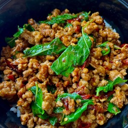 ข้าวกะเพราหมูสับ