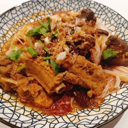 น้ำเงี้ยวป้ามุ่ย(เจียงฮาย)