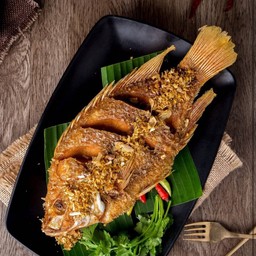 ปลานิลทอดกระเทียม(ตัว)