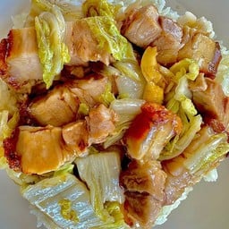 ลุ้ยผัดหมูกรอบ