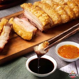 หมูกรอบ 500 กรัม ทอดพร้อมทาน กรอบทุกชิ้น