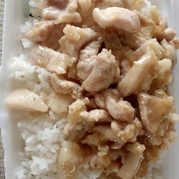 ข้าวหมูกระเทียม