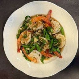 กุ้งผัดพริกขี้หนูสวน