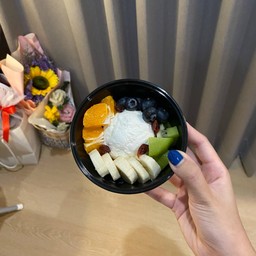 Just Dong It (ข้าวหน้าแซลมอนดอง)