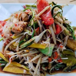 น้องเฟิร์น ไก่ย่าง ส้มตำ