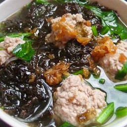 แกงจืดสาหร่ายหมูสับ