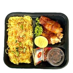 บะหมี่เหลืองไก่ย่าง