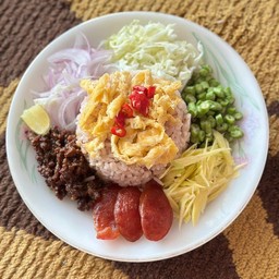 ข้าวคลุกกะปิอันหอมหวล