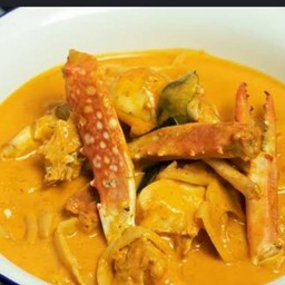 แกงกะทิหน่อไม้ดอง ปูม้า ไซส์ใหญ่2ตัว