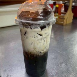 เฉาก๊วยนมสด